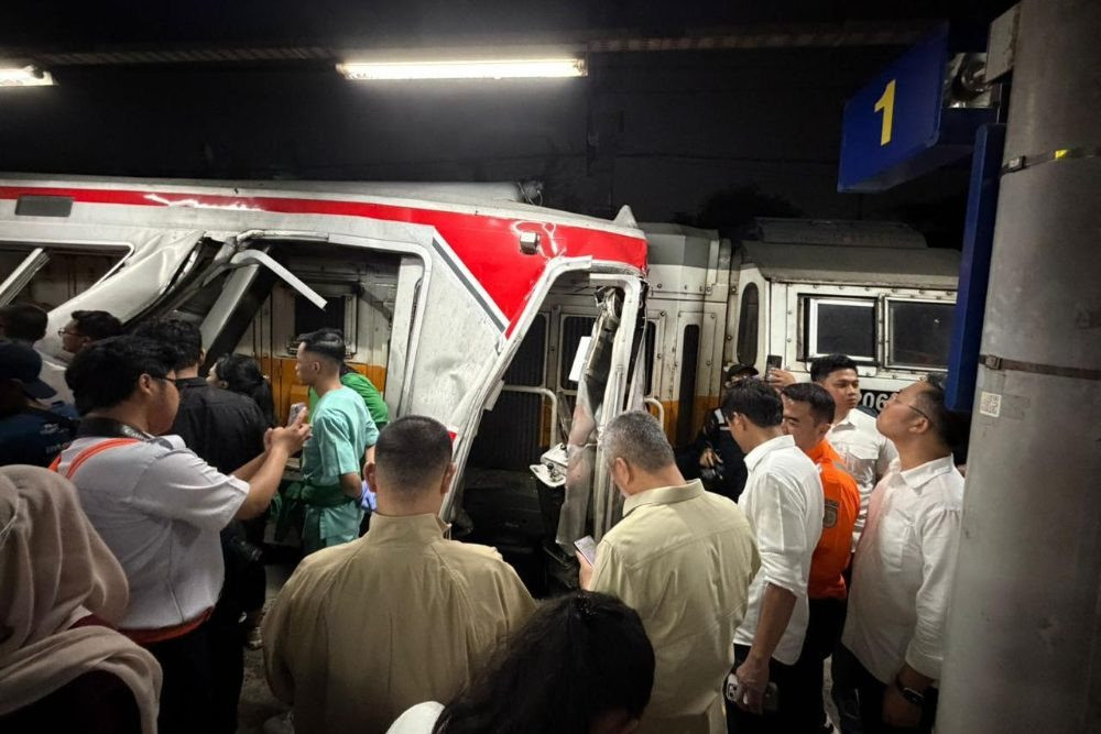 8 Fakta Insiden Tabrakan KRL Bekasi Timur, Kronologi, Evakuasi, dan Kondisi Terkini